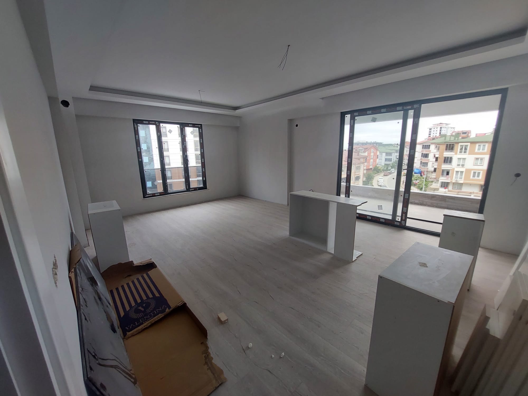 BUCAK MAHALLESİ NEFES PARK SİTESİNDE SATILIK LÜKS 3+1 DAİRE